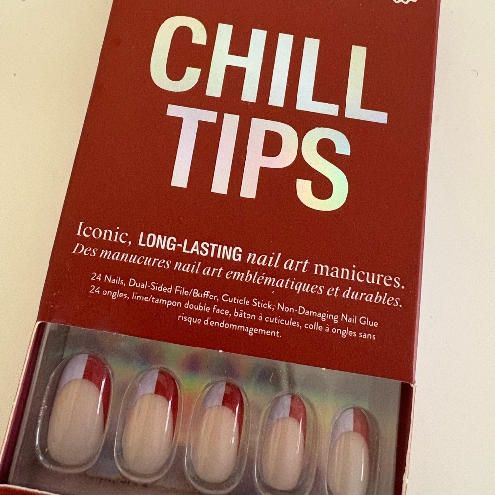 NWT Chill Tips Reusable Press-On Manicure Kit - Picture 5 of 11